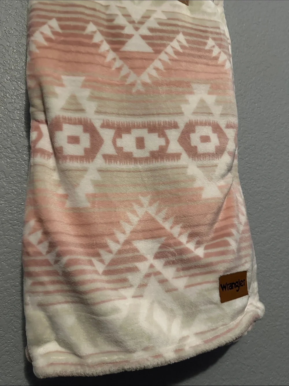 New Wrangler Aztec Print Oversized Plush Blanket 60”x70”